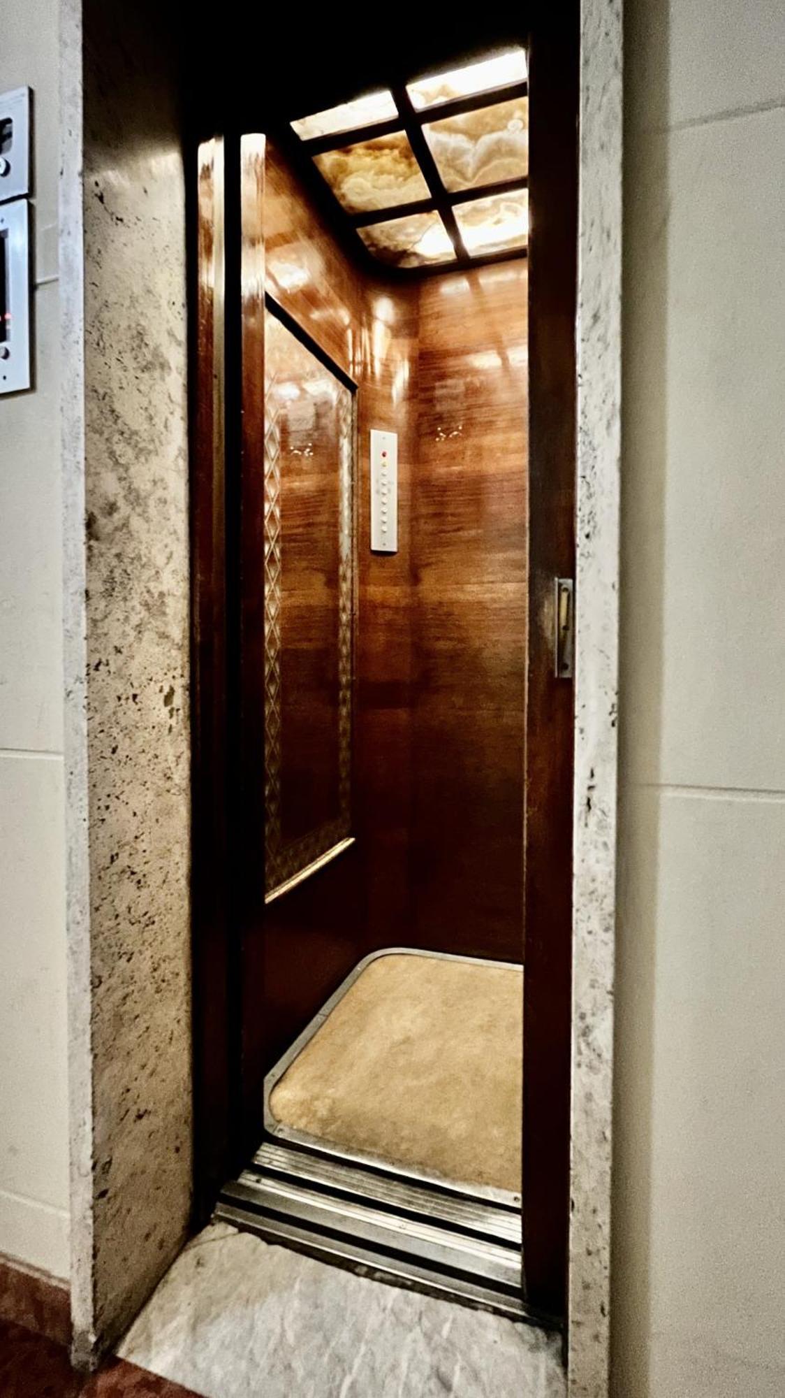 Morozzo 1939 - Quiet And Elegant Mailand